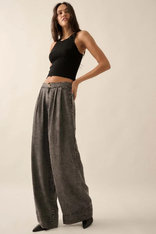 Walk It Off Acid-Wash Denim Pleated Wide-Leg Pants
